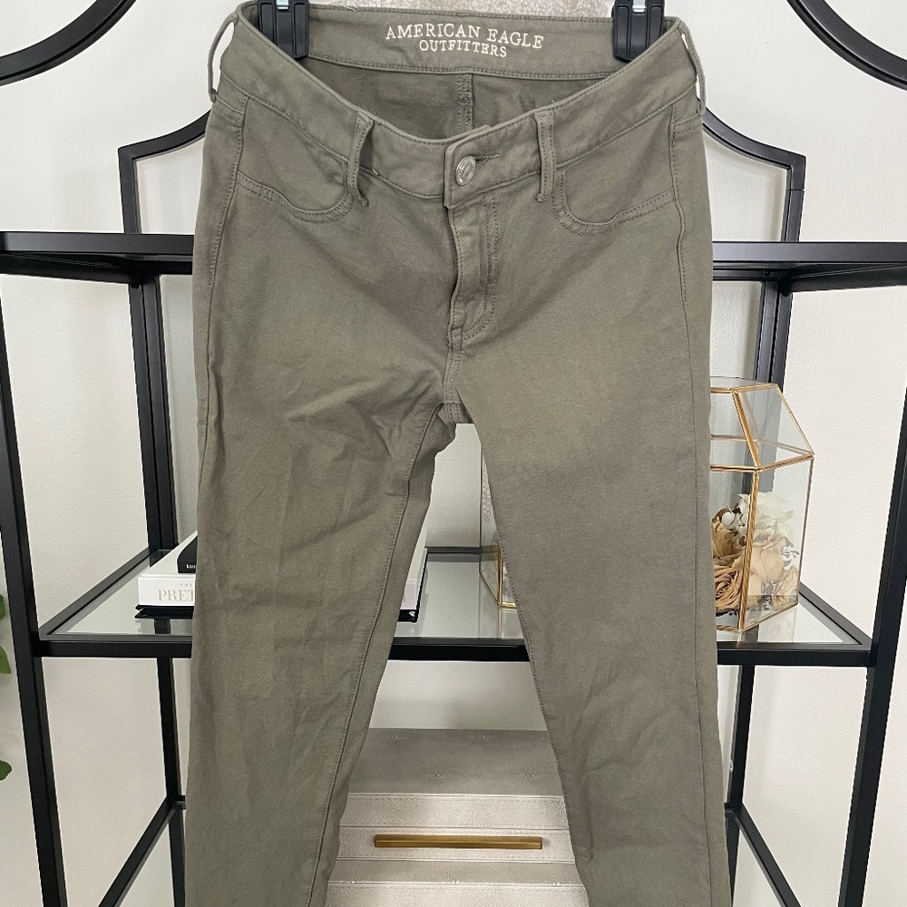 Skinny Super Stretch Green Jegging - American Eagle - Size 6